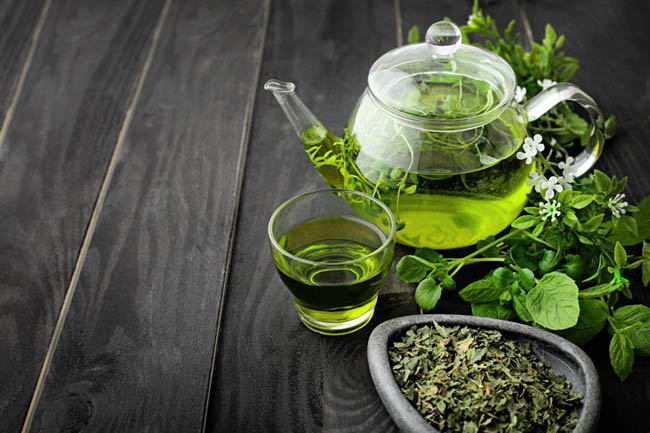 Tác dụng hữu ích của trà xanh với phái đẹp - Công ty cổ phần dược liệu Bông  Sen Vàng